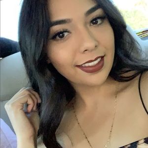 Meet your Posher, Lizeth